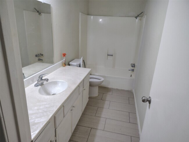 Building Photo - 12714 Palm Desert Ln