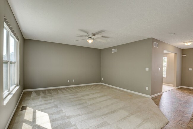 Building Photo - 3-Bedroom 3.5-Bathroom Single Family Home ...