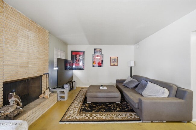 Building Photo - 1701 E Tuckey Ln