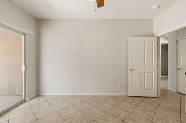 Building Photo - Beautiful 4 Bedroom Single-Level Home