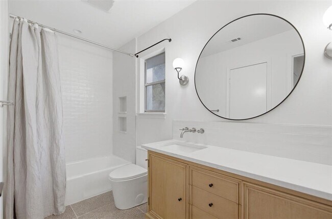 Building Photo - 8300 Summer Pl Dr