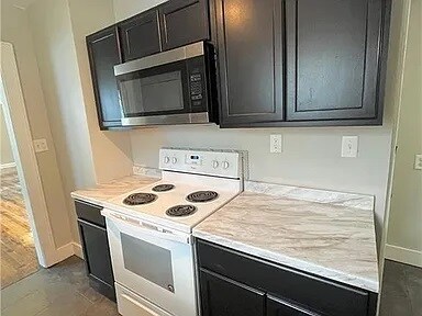 Building Photo - Charming, Updated 3-bedroom 2-bath home!!