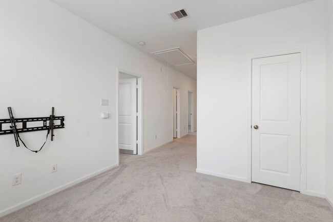 Building Photo - 21118 Rio San Jose Ct