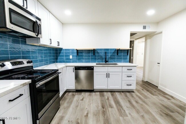 Primary Photo - 2016 S Granada Dr