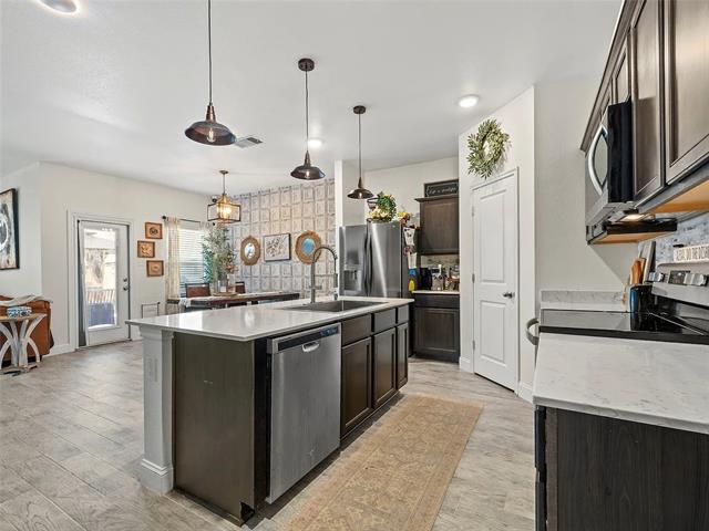 Building Photo - 11321 Pecan Crk Dr