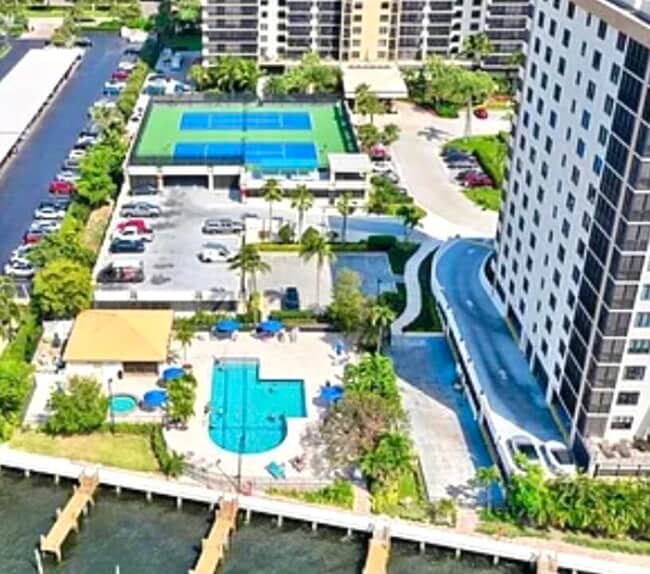 Building Photo - 3400 S Ocean Blvd