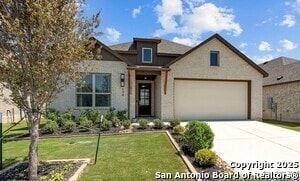 Building Photo - 138 Red Oak