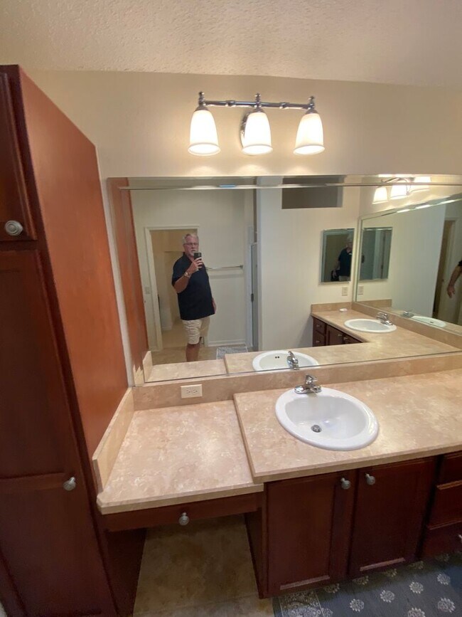 Building Photo - SEASONAL RENTAL. Large 4 Bed + 4 1/2 Baths Home, w/Views of the Jacaranda Golf Course and Lake in...