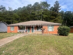 Building Photo - NOW AVAILABLE!!! Ranch 2 BEDROOM 2 BATHROO...