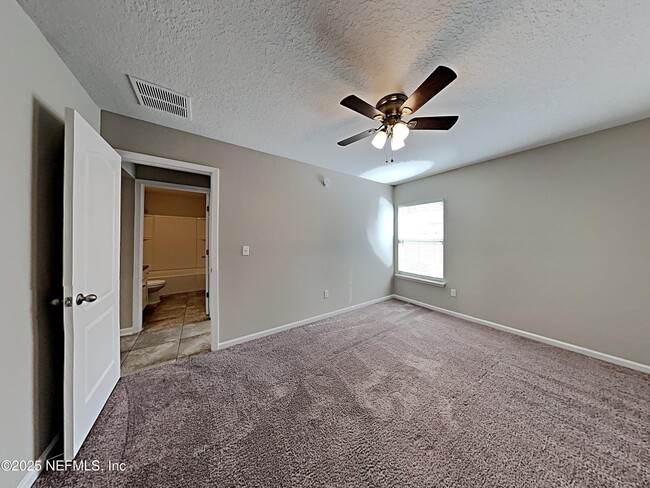 Building Photo - 12502 Itani Wy
