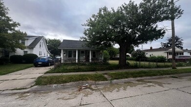 Building Photo - 7220 Paige Ave