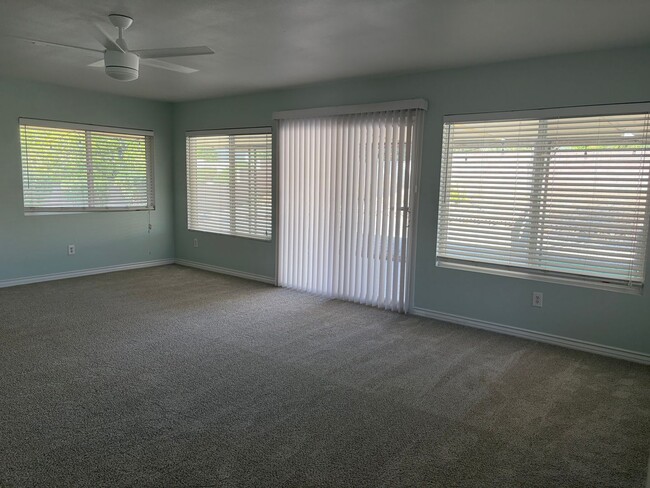 Building Photo - 55+ Community! Turnkey Home Awaits You!