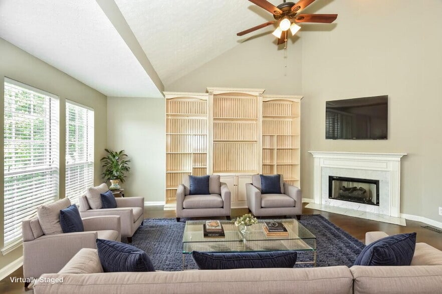 Building Photo - 142 S Birchwood Dr