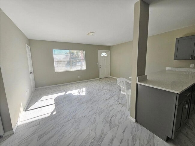 Building Photo - 1621 17th St E