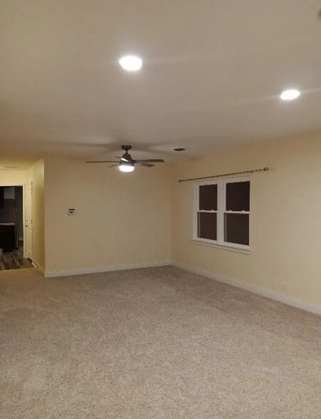 Building Photo - 484 Western Ave