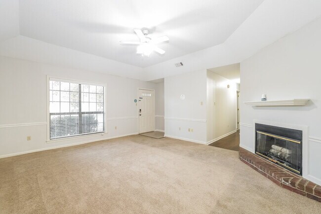 Building Photo - 3565 Foxfield Trail