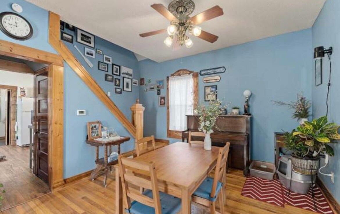 Building Photo - 111 21st St