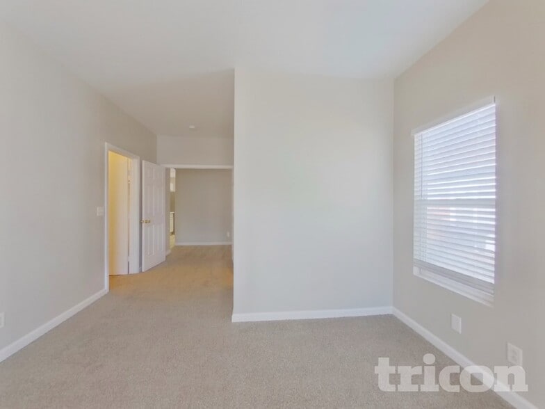 Building Photo - 9615 Stoney Creek Way