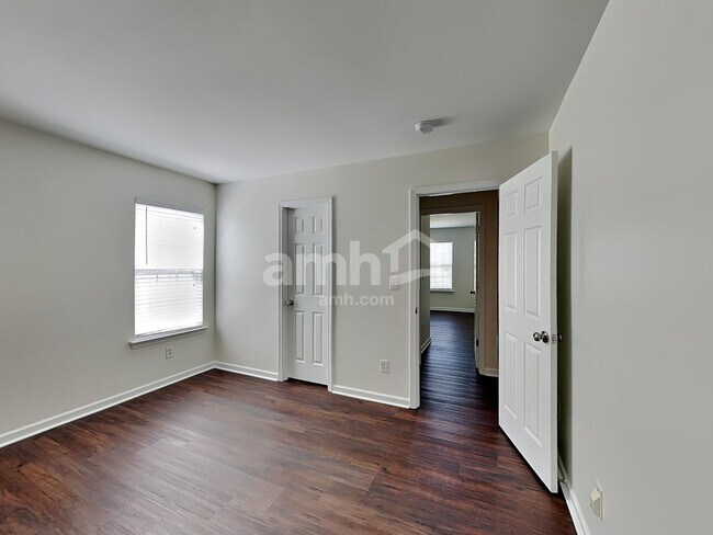 Building Photo - 11240 Anna Rose Rd