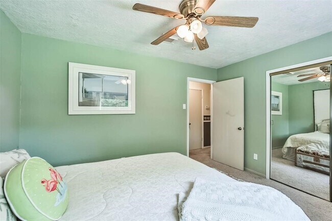 Building Photo - 6911 Sprigg St