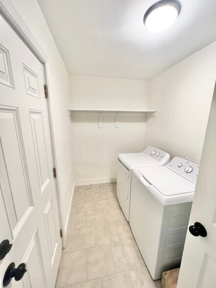 Laundry Room - 272 Fleming Rd