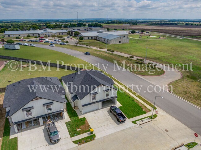 Building Photo - 920 Cooksey Ct