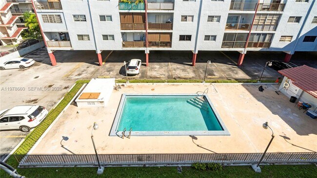 Building Photo - 6070 W 19th Ave