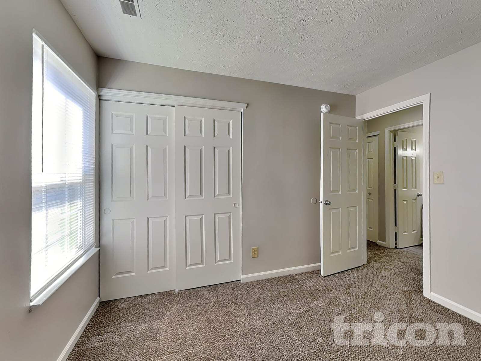 Building Photo - 784 Kingston Cir