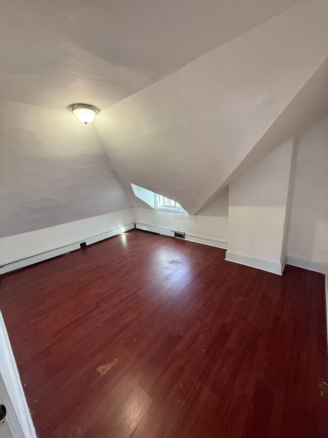 Building Photo - 6515 Rising Sun Ave