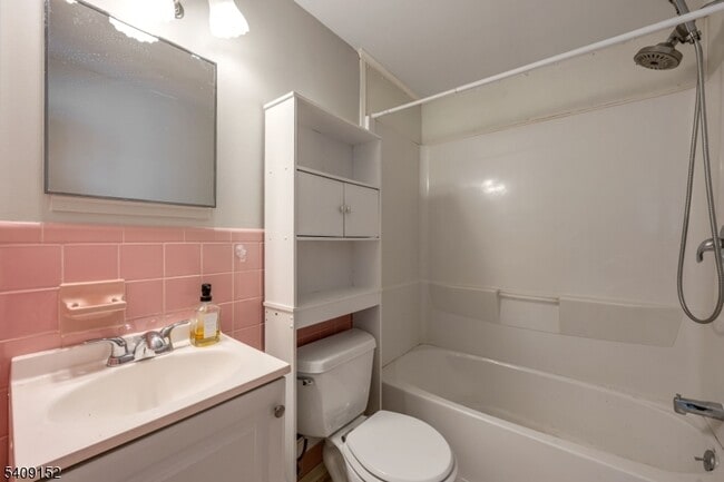 Building Photo - 47 Eugene Rd