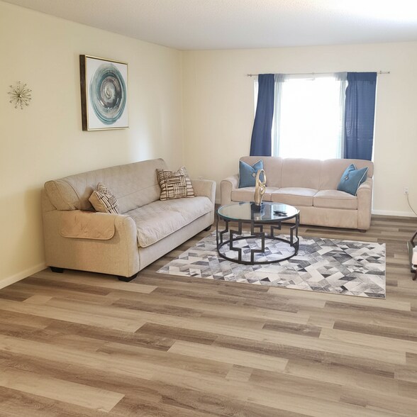 Building Photo - 507 NW 39th Rd