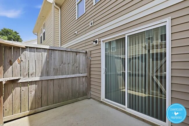 Building Photo - 2654 Middle Br Bnd