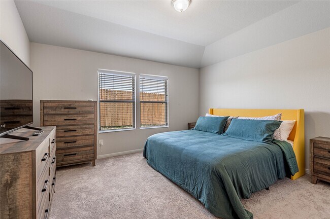 Building Photo - 410 Del Monte Dr