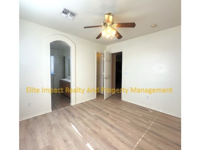 Building Photo - 8332 S Lost Mountain Rd