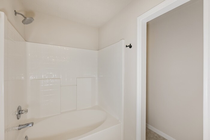 Building Photo - 336 Parkview Manor Dr