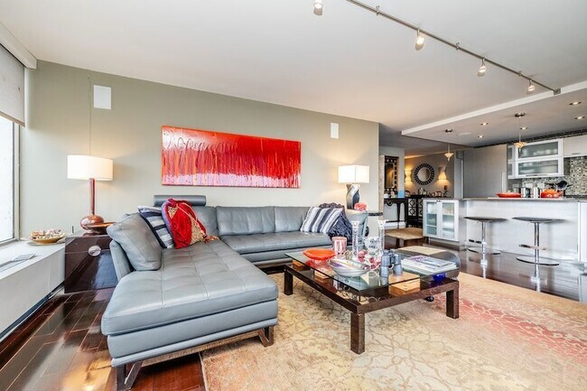 Building Photo - 2800 N Lake Shore Dr