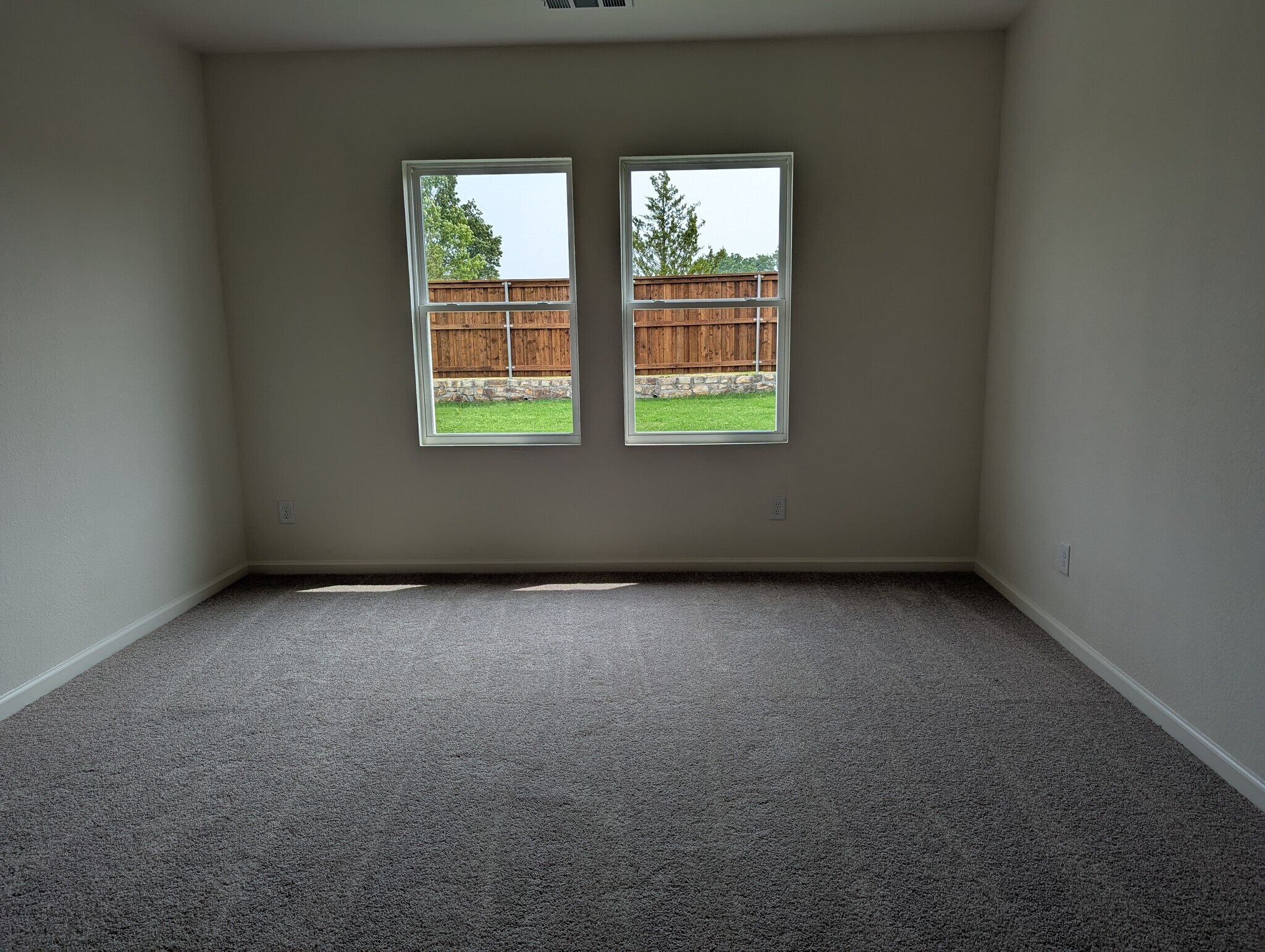 Building Photo - 1856 Lockhart Dr