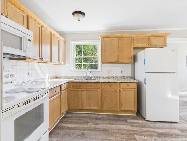 Building Photo - 11001 Reedy Branch Rd