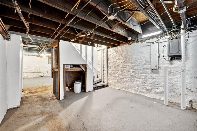 Building Photo - SUITE LIFE OF LONDON TILDEN