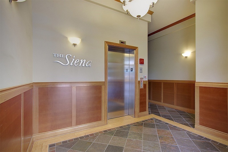 Building Photo - 326 Queen Anne Ave N