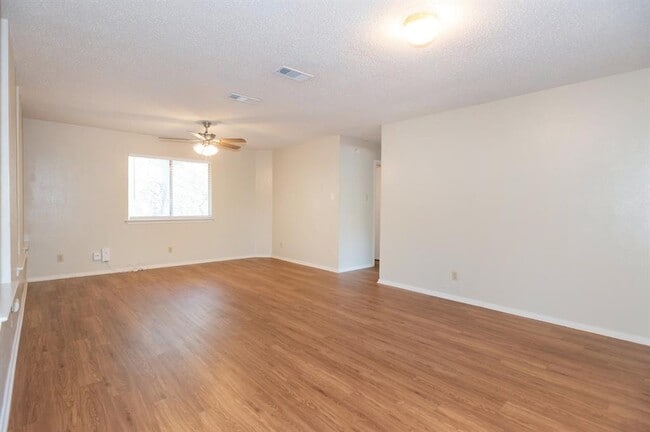 Building Photo - 4203 Balboa Ln