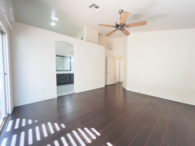 Building Photo - 54 Sea Holly Way