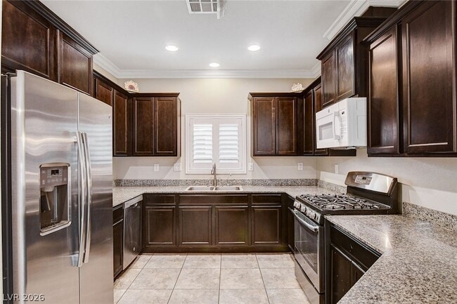 Building Photo - 9634 Volk Ave
