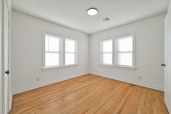 Building Photo - 1805 NW 29th St
