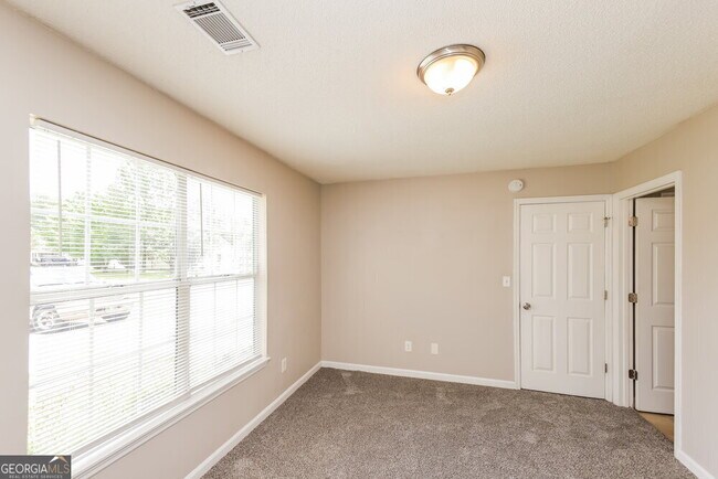 Building Photo - 3517 Ten Oaks Cir
