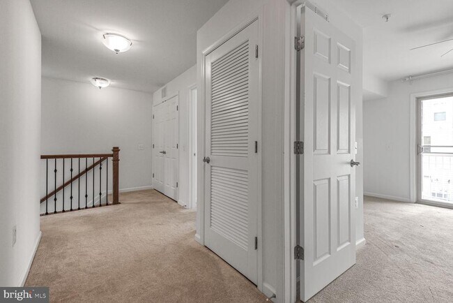 Building Photo - 629 Diamondback Dr