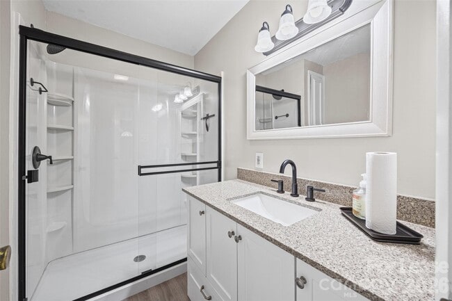 Building Photo - 4827 Harcourt Ln