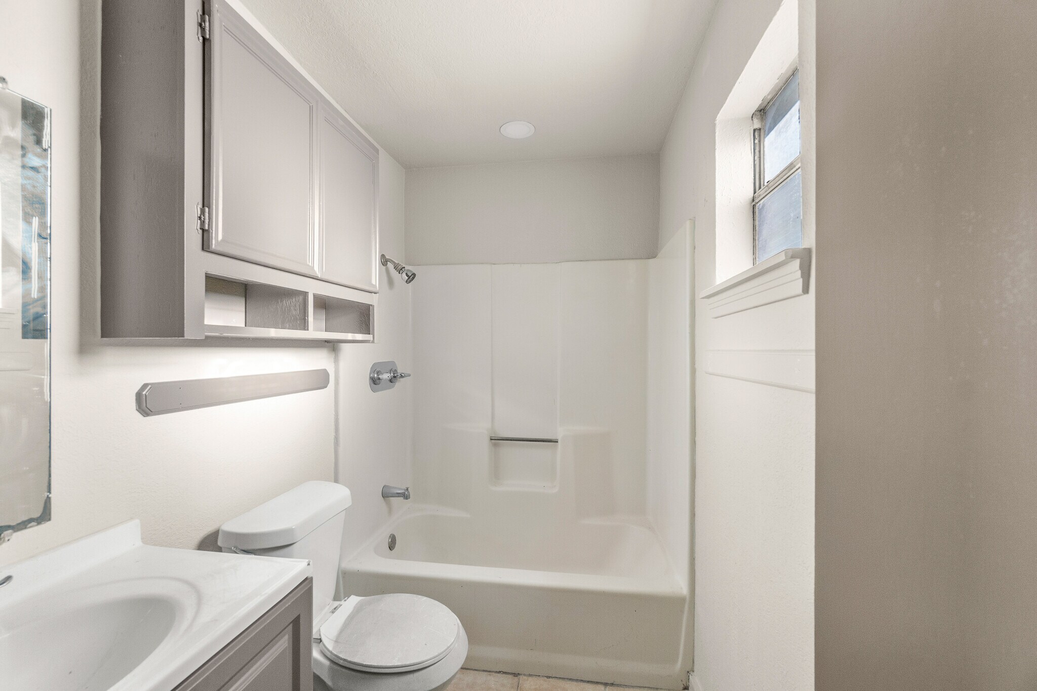 Building Photo - 1700 N 6th St