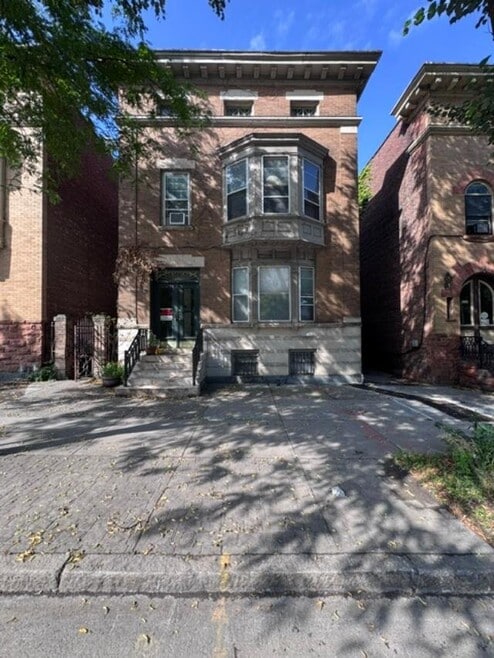 Building Photo - 548 Madison Ave