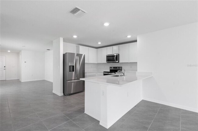 Building Photo - 8666 SW 44th Terrace